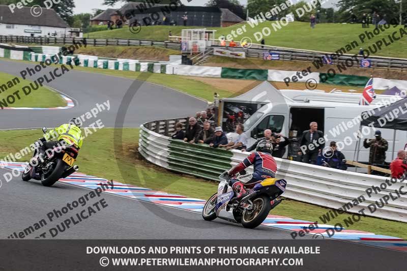 Vintage motorcycle club;eventdigitalimages;mallory park;mallory park trackday photographs;no limits trackdays;peter wileman photography;trackday digital images;trackday photos;vmcc festival 1000 bikes photographs